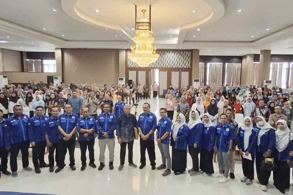 Ratusan Guru Hadiri  Seminar Nasional Pembelajaran Mendalam DPD IKA UNY Belitong